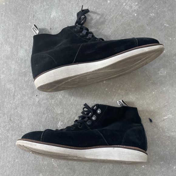 Dr Martens Lesley size 10 womens Black Suede Ankle Boots Lace Up Doc EUC Shoes - Picture 2 of 16